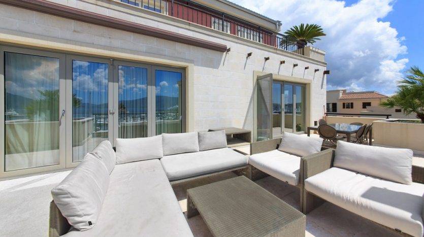 Tivat, Porto Montenegro – duplex apartment with open sea view